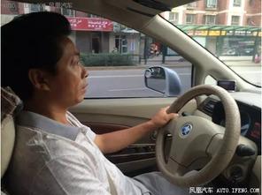 国产汽车掉链子视频播放,视频曝光引发热议，质量问题引关注